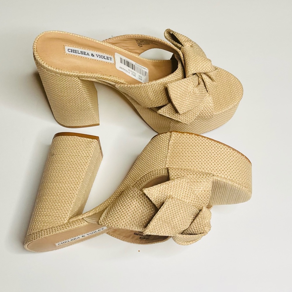 Size 8.5 women’s open toe heels.